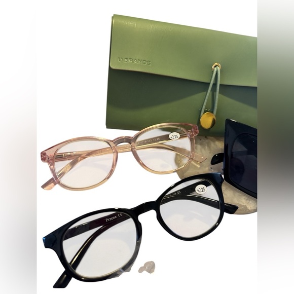 🔥 Stylish Eyewear Collection with Accessories Lot 7 pieces varied. 🔥 - Picture 6 of 6